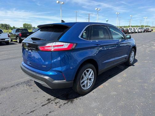 Blue Metallic 2024 Ford Edge SEL