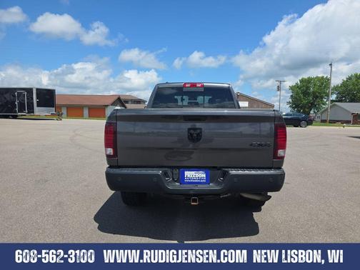 Granite Crystal Clearcoat Metallic 2019 RAM 1500 Classic Warlock