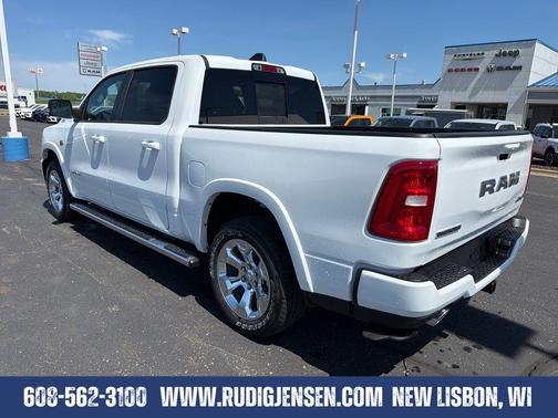 Bright White Clearcoat 2026 RAM 1500 Big Horn/Lone Star