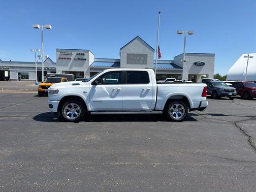 Bright White Clearcoat 2026 RAM 1500 Big Horn/Lone Star