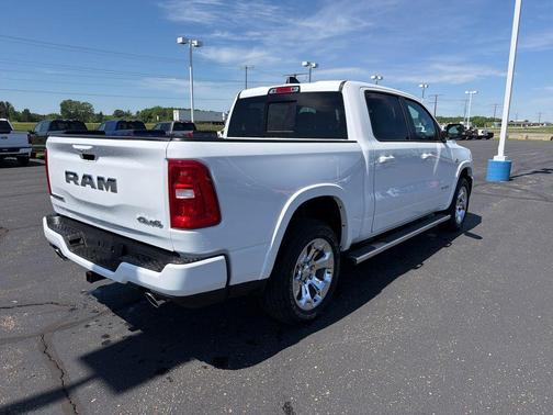 Bright White Clearcoat 2026 RAM 1500 Big Horn/Lone Star