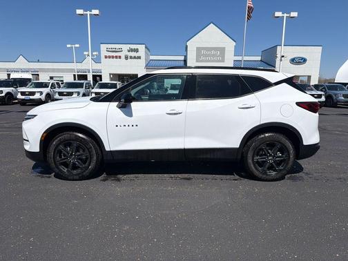 Summit White 2023 Chevrolet Blazer 2LT