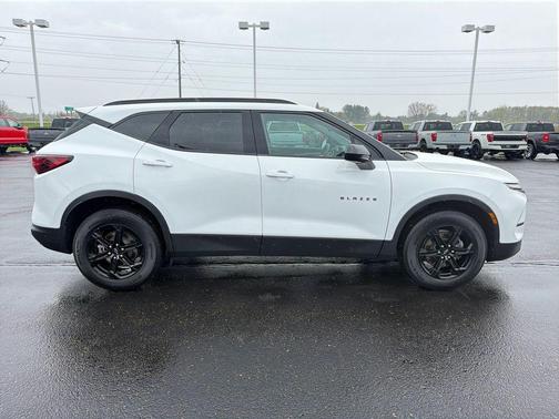 Summit White 2023 Chevrolet Blazer 2LT