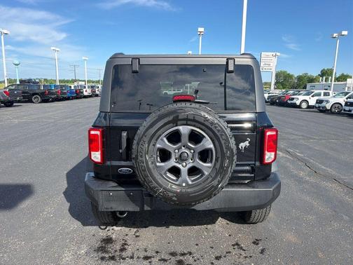 Shadow Black 2025 Ford Bronco Big Bend