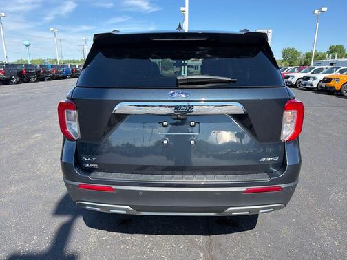 Blue Metallic 2024 Ford Explorer XLT