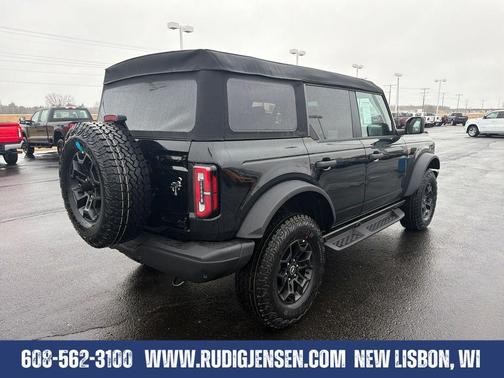 Shadow Black 2026 Ford Bronco Badlands