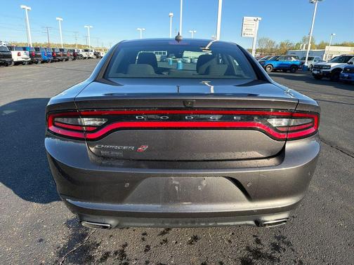 Granite Crystal Clearcoat Metallic 2022 Dodge Charger SXT