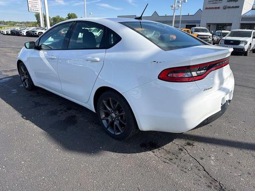 Bright White Clearcoat 2016 Dodge Dart SE