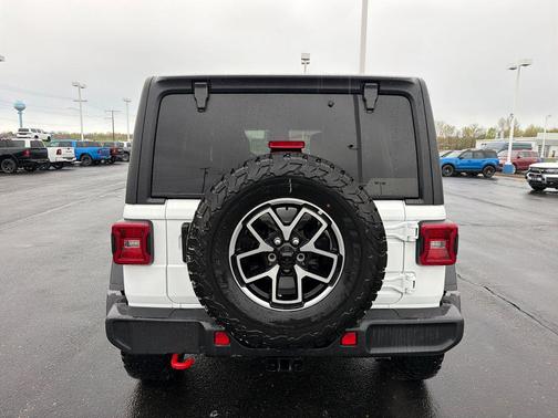 Bright White Clearcoat 2025 Jeep Wrangler Rubicon
