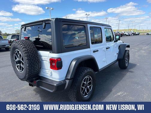 Bright White Clearcoat 2025 Jeep Wrangler Rubicon