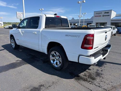 Bright White Clearcoat 2022 RAM 1500 Big Horn