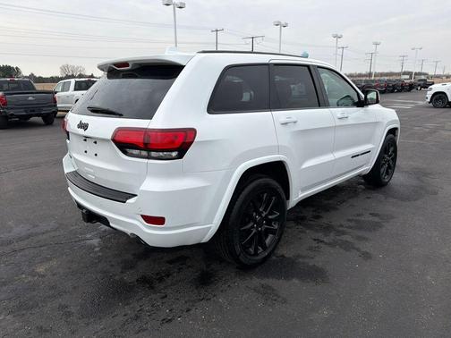 2020 Jeep Grand Cherokee Altitude