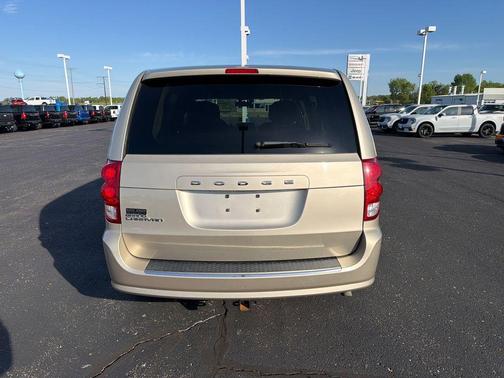 Cashmere Pearlcoat 2013 Dodge Grand Caravan SE