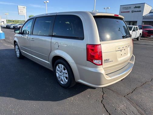 Cashmere Pearlcoat 2013 Dodge Grand Caravan SE