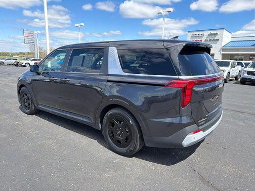 Metal 2025 Kia Carnival LXS