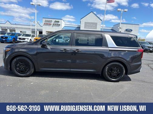Metal 2025 Kia Carnival LXS