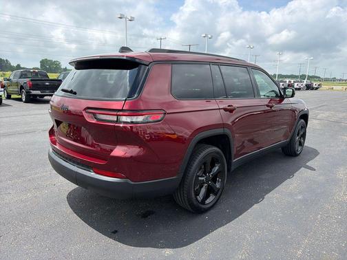 Velvet Red Pearlcoat 2023 Jeep Grand Cherokee L Laredo