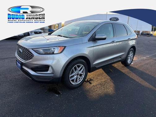 Iconic Silver Metallic 2024 Ford Edge SEL