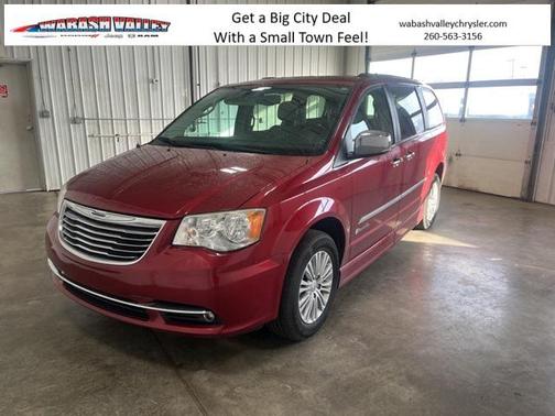 2015 Chrysler Town & Country Touring-L