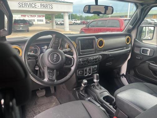 2021 Jeep Gladiator Willys 4x4