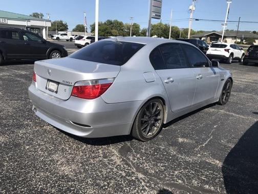2004 BMW 530 530i