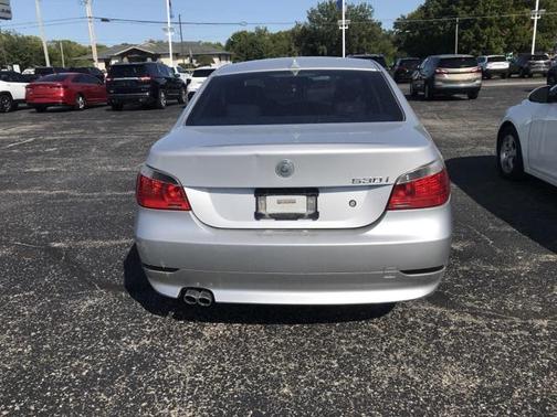 2004 BMW 530 530i