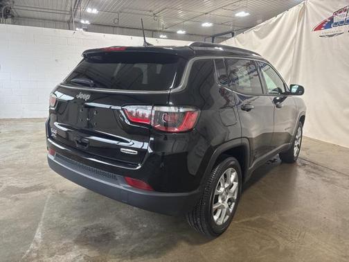 2023 Jeep Compass Latitude Lux