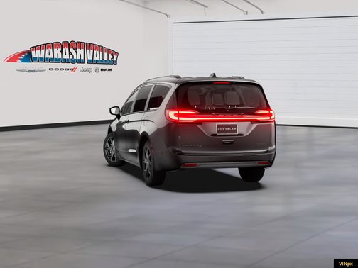 Diamond Black Crystal Pearl-Coat Exterior Paint 2027 Chrysler Pacifica Limited