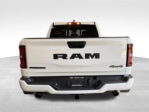 Bright White Clearcoat 2026 RAM 1500 Big Horn/Lone Star