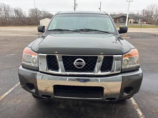 2011 Nissan Titan SV