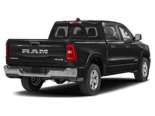 Diamond Black Crystal Pearlcoat 2027 RAM 1500 Big Horn/Lone Star