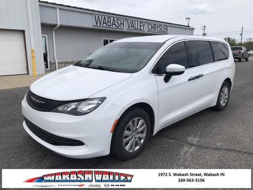 2020 Chrysler Voyager L