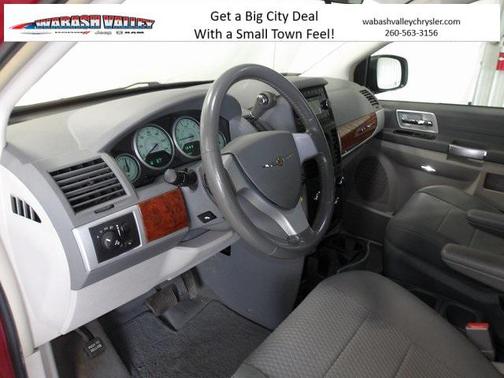 2008 Chrysler Town & Country Touring