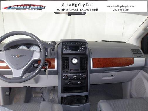 2008 Chrysler Town & Country Touring