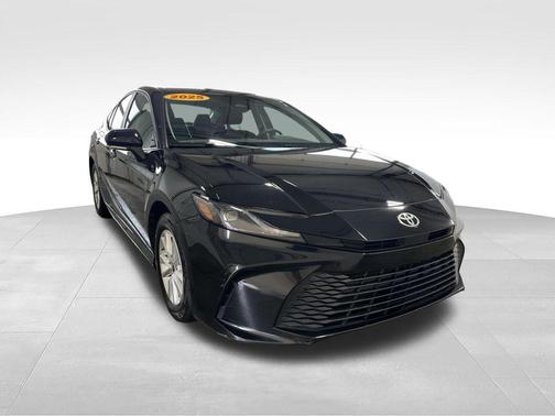 Midnight Black Metallic 2025 Toyota Camry LE