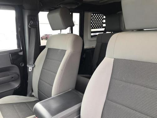 2010 Jeep Wrangler Unlimited Sahara