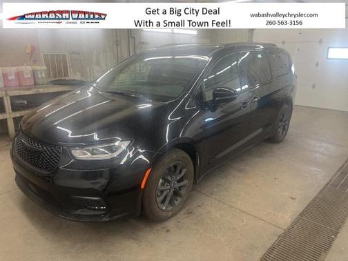 2021 Chrysler Pacifica Touring