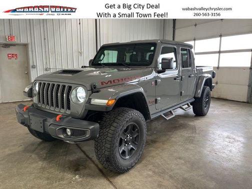 Sting-Gray Clearcoat 2021 Jeep Gladiator Mojave 4x4