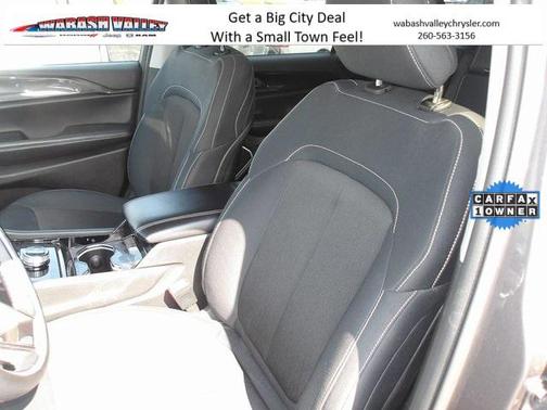 2022 Jeep Grand Cherokee L Laredo