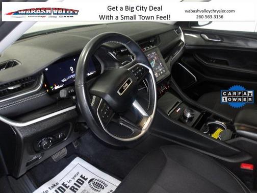 2022 Jeep Grand Cherokee L Laredo