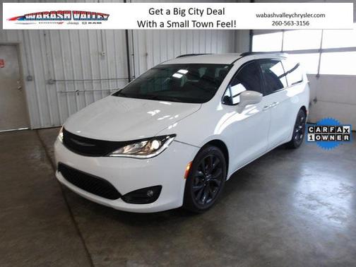 2018 Chrysler Pacifica Touring-L Plus