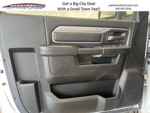 2024 RAM 3500 Tradesman Regular Cab 4x4 8' Box