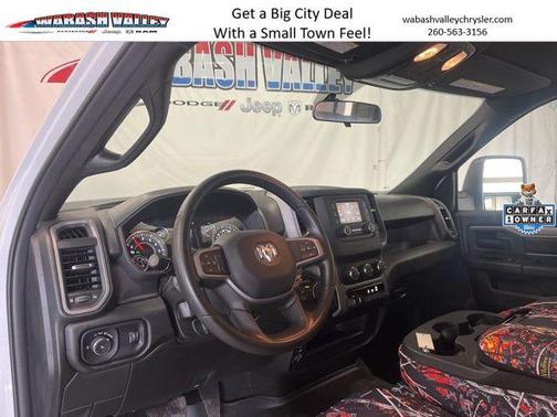 2024 RAM 3500 Tradesman Regular Cab 4x4 8' Box