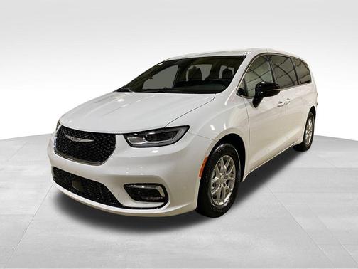 Bright White Clear-Coat Exterior Paint 2026 Chrysler Pacifica L