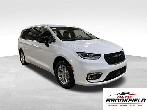 Bright White Clear-Coat Exterior Paint 2026 Chrysler Pacifica L