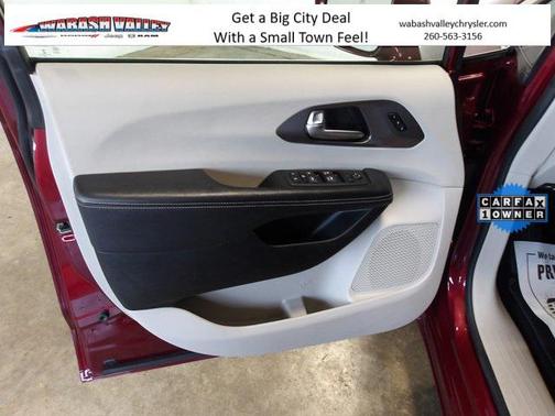 2022 Chrysler Pacifica Touring L
