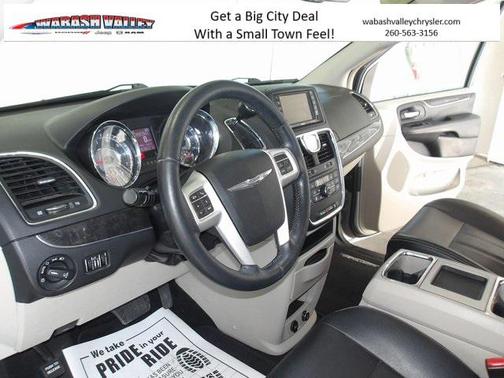2015 Chrysler Town & Country Touring