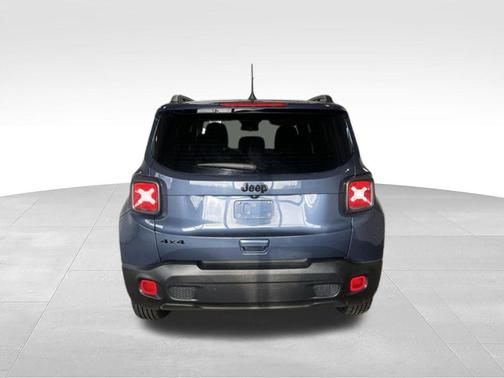 Slate Blue Pearlcoat 2023 Jeep Renegade Upland