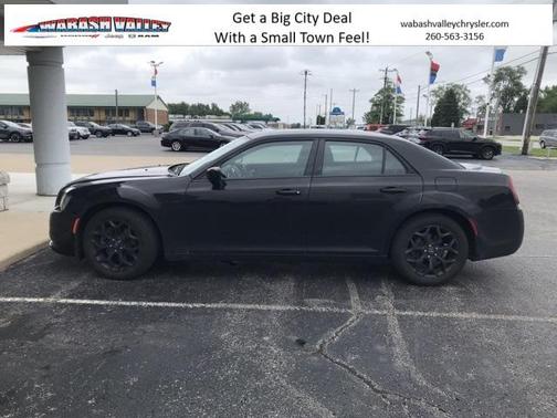 2019 Chrysler 300 Touring