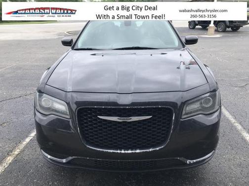 2019 Chrysler 300 Touring